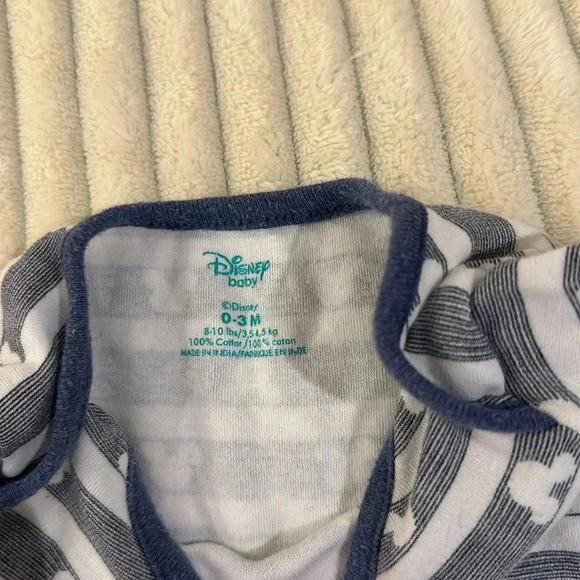 Disney - Mickey Mouse - pair of short sleeve newborn onesie tops - Picture 3 of 4